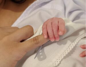 DJ Panda Beri Pesan Menyentuh usai Erika Melahirkan Anak Pertama